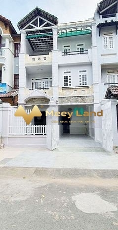 Cho thuê biệt thự tại phố Lương Định Của, An Phú, Quận 2. Diện tích 355m2, giá 28 triệu/tháng