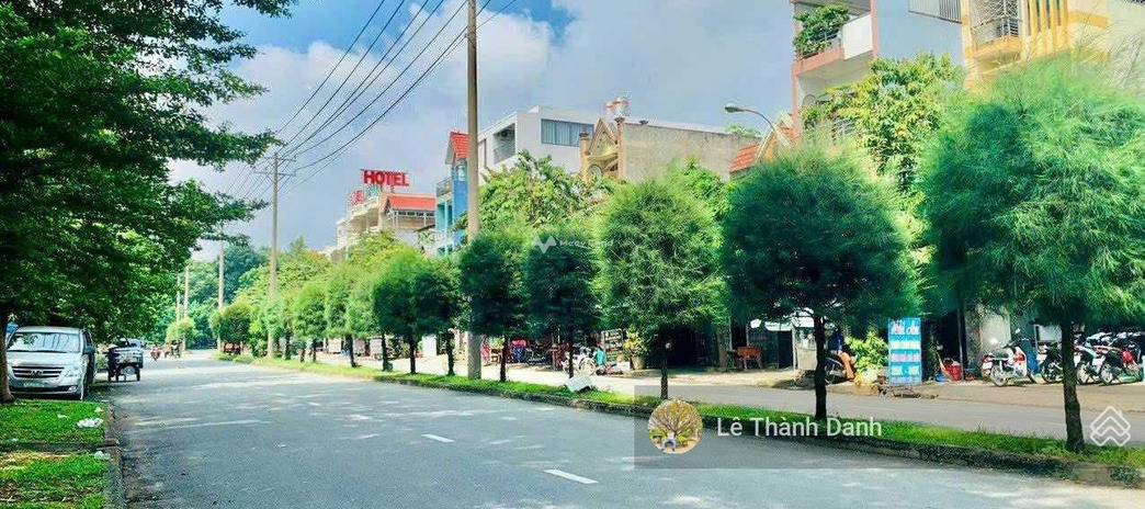 Bán nhà vị trí thuận lợi tọa lạc ở Tân Phú, Hồ Chí Minh bán ngay với giá thỏa thuận 9 tỷ có diện tích gồm 100m2 trong ngôi nhà này 3 PN