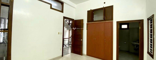 Nhà có 6 phòng ngủ, cho thuê nhà, thuê ngay với giá tốt 20 triệu/tháng diện tích trong khoảng 112m2 vị trí ngay trên Vĩnh Hải, Khánh Hòa-03