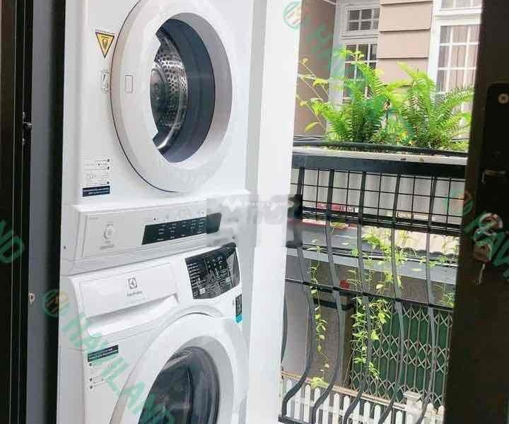 Cho thuê chung cư vị trí nằm ngay ở Hải Châu I, Đà Nẵng, tổng quan bao gồm có 2 phòng ngủ, 2 WC lh xem trực tiếp-01