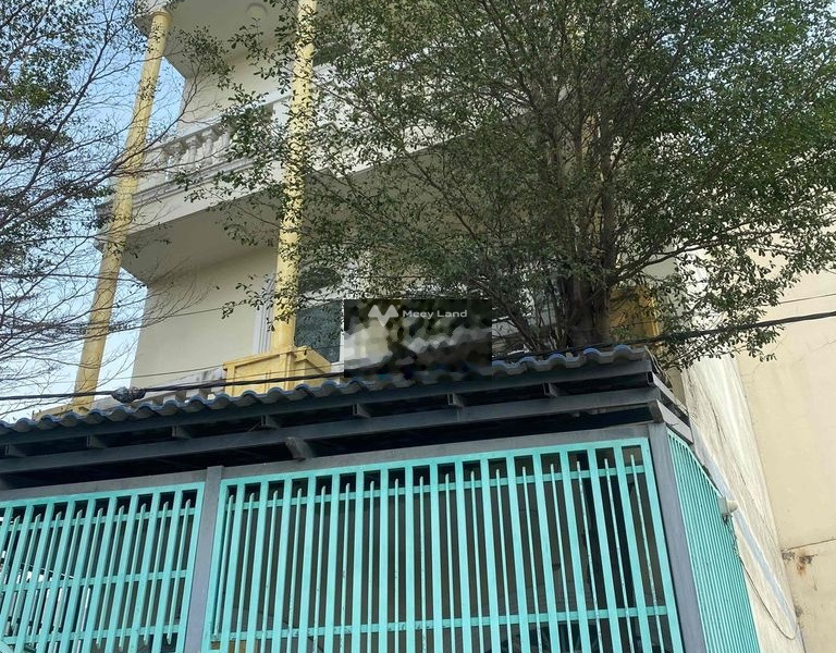 Nhà 3 PN, cho thuê nhà, thuê ngay với giá siêu mềm chỉ 6.5 triệu/tháng có diện tích khoảng 50m2 mặt tiền nằm ở Phú Hữu, Hồ Chí Minh-01