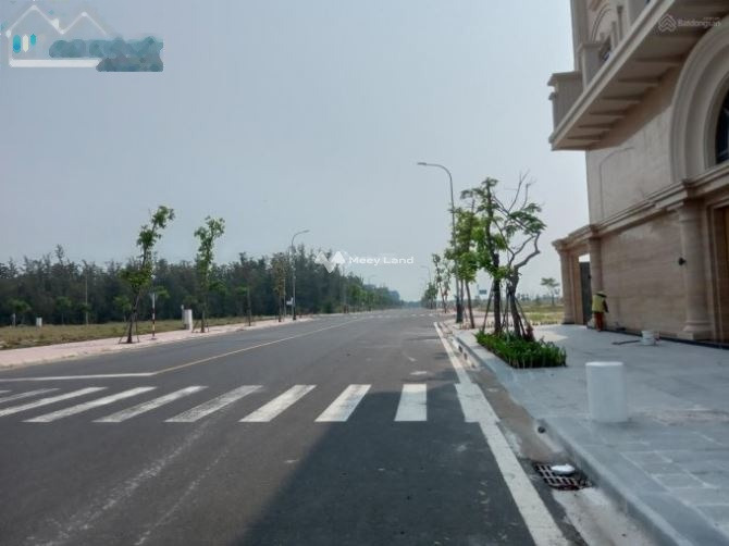 Vị trí thuận lợi ngay trên Tuy Hòa, Phú Yên bán đất, giá bán sang tên 5.3 tỷ có diện tích chung là 126m2-01