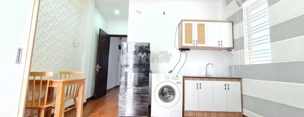 Phòng ban công - máy giặt riêng - rộng - Nguyễn Văn Đậu - Bình Thạnh -02