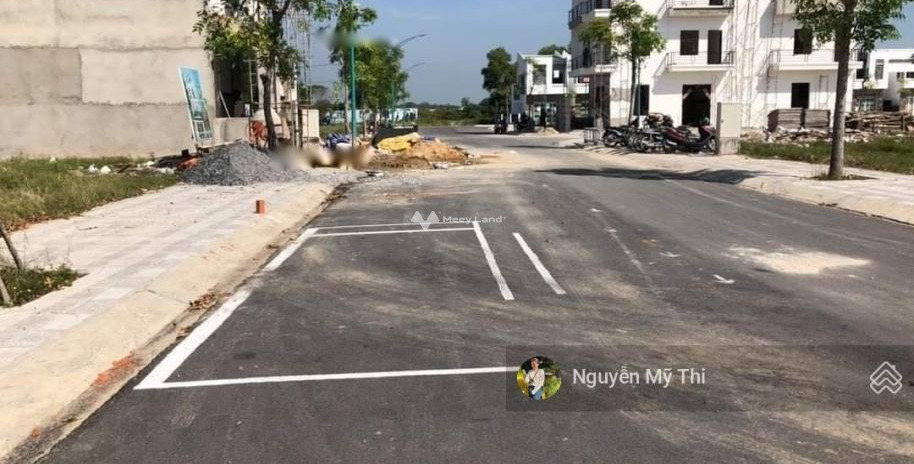 Bán đất có diện tích chung là 80m2 ngay Thủ Đức, Hồ Chí Minh