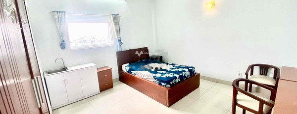 Có diện tích chung 30m2 cho thuê phòng trọ vị trí đặt ở tại Nguyễn Biểu, Hồ Chí Minh ngôi phòng bao gồm có Nội thất đầy đủ giá tốt nhất-03