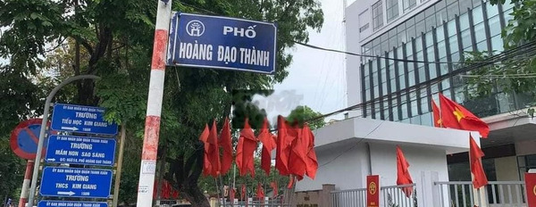 Bán nhà dân xây phân lô Hoàng Đạo Thành, vỉa hè 2 ô tô tránh, kinh -03