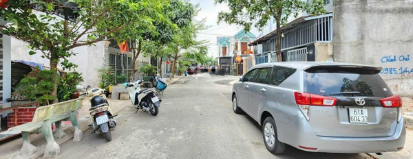 Bán nhà có diện tích 68.4m2 vị trí ngay ở Thuận An, Bình Dương giá bán đặc biệt chỉ 2.6 tỷ trong nhà bao gồm 3 PN, 2 WC-02