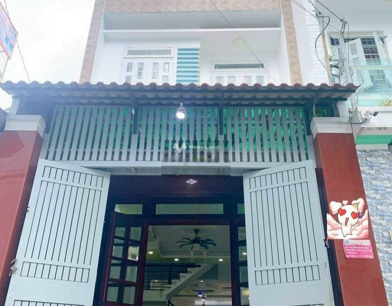 Có một diện tích 80m2, cho thuê nhà ở vị trí đặt tọa lạc ngay trên Nguyễn Thế Truyện, Tân Phú, trong nhìn tổng quan gồm 4 phòng ngủ, 3 WC giá ưu đãi-01