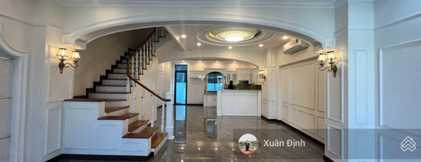 Vị trí tốt đặt nằm ngay Quận 2, Hồ Chí Minh cho thuê nhà thuê ngay với giá cực êm chỉ 33 triệu/tháng, trong căn này có tổng 4 PN, 5 WC-03