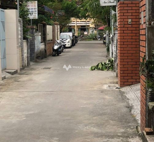 Bán nhà nằm tại Phú Hội, Thừa Thiên Huế bán ngay với giá công khai chỉ 4.7 tỷ có diện tích 108m2 hướng Đông Bắc tổng quan nhà này có 2 phòng ngủ