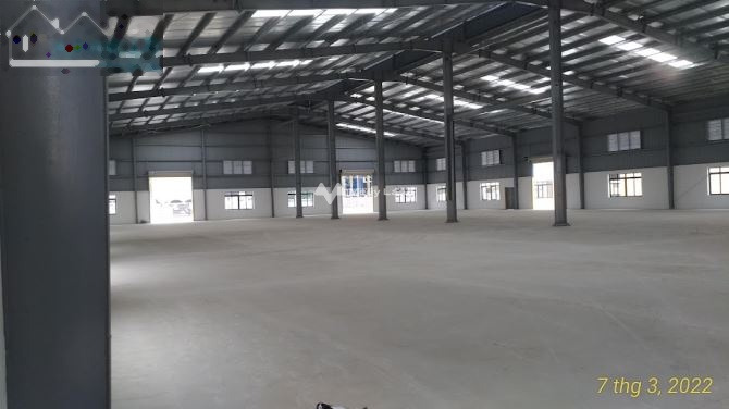 Làm ăn đói kém cho thuê kho bãi có diện tích là 2500m2 gần Xuân Phương, Hà Nội thuê ngay với giá đề xuất từ 250 triệu/tháng vị trí thuận lợi-01