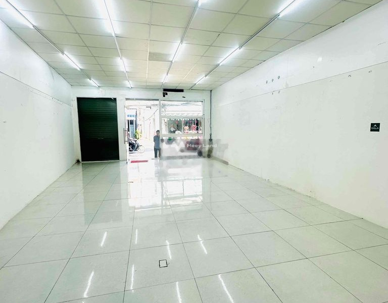 Tổng quan trong căn nhà 1 PN, cho thuê nhà ở có một diện tích sàn 70m2 giá thuê 18 triệu/tháng vị trí hấp dẫn Nguyễn Hoàng, Đà Nẵng-01
