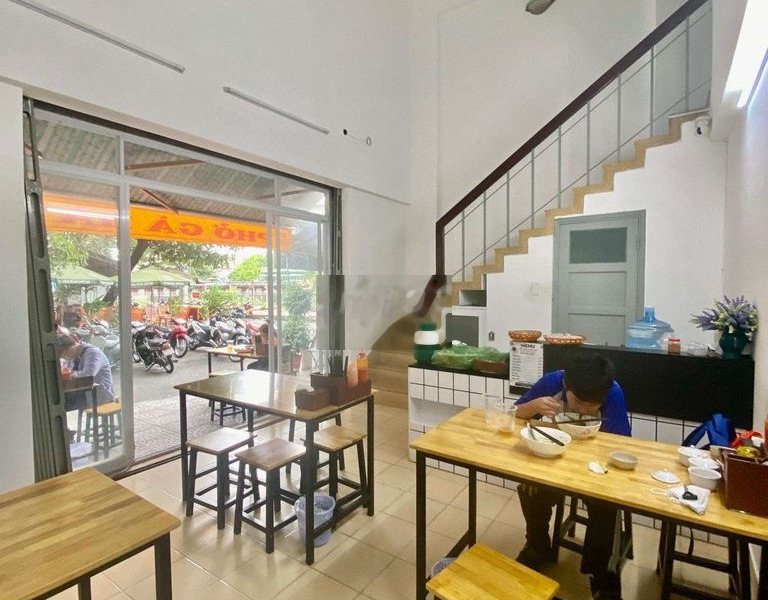 Cho thuê shophouse mặt tiền Ngô Tất Tố, p19, Bình Thạnh. -01