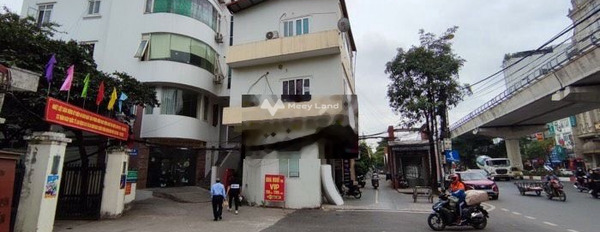 Vị trí tiện lợi Phú Diễn, Bắc Từ Liêm bán nhà giá bán đặc biệt chỉ 21 tỷ trong nhà có tổng 9 PN 6 WC-02