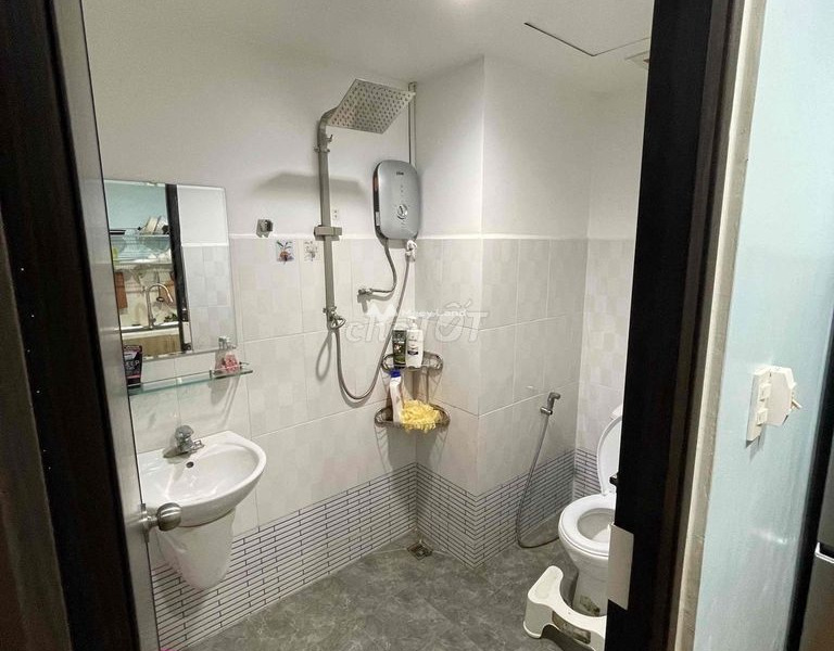 Cho thuê chung cư vị trí ngay ở Long Xuyên, An Giang, tổng quan căn hộ này có tổng 2 PN, 1 WC hỗ trợ mọi thủ tục miễn phí, giá mùa dịch.-01