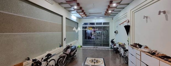Nhà 6 PN bán nhà bán ngay với giá sang tên chỉ 25.9 tỷ diện tích chuẩn 100m2 mặt tiền nằm tại Dương Quảng Hàm, Hà Nội-03