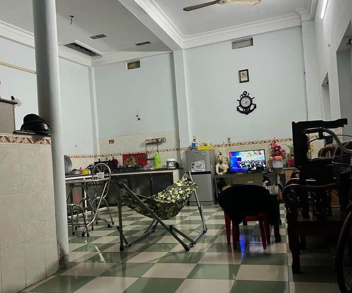 Bán nhà hẻm cạn gần Bầu Sen, phường Lê Hồng Phong, thành phố Quy Nhơn, giá 1.95 tỷ-01