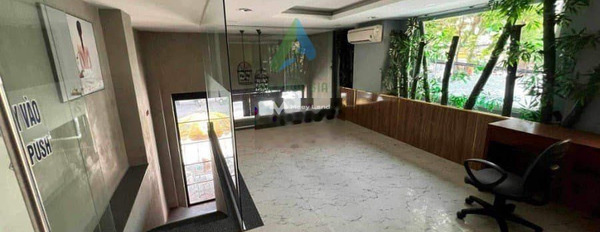 Cho thuê sàn văn phòng thuê ngay với giá tốt nhất chỉ 5 triệu/tháng vị trí đẹp ngay tại Hoàng Diệu, Đà Nẵng diện tích sàn là 30m2-03