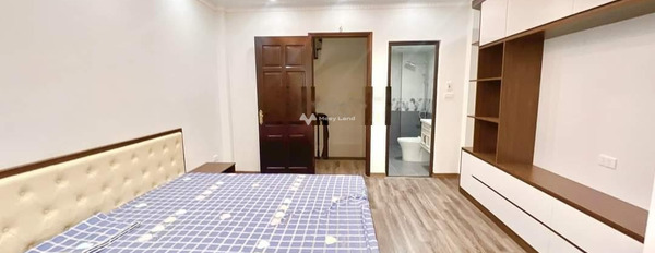 Nhà gồm 3 phòng ngủ bán nhà ở diện tích 38m2 bán ngay với giá hợp lý từ 5.2 tỷ vị trí mặt tiền nằm ngay Nguyễn Khánh Toàn, Nghĩa Đô-03