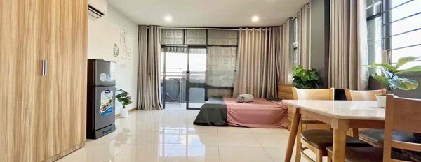 PENTHOUSE VIEW KÍNH FULL NỘI THẤT NGAY ĐẠI HỌC VĂN HIẾN -03