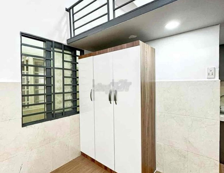Phòng giá rẻ sẵn máy lạnh tủ đồ ngay Phạm Văn Đồng, Gigamall -01