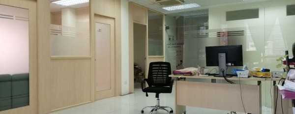 Giá thuê gốc chỉ 15 triệu/tháng cho thuê sàn văn phòng vị trí đặt tọa lạc tại Nguyễn Khang, Trung Hòa với dt là 100 m2-02