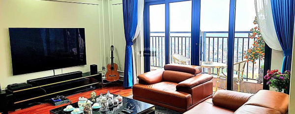 Diện tích 200m2, bán chung cư mặt tiền tọa lạc ngay tại Võ Chí Công, Phú Thượng, hướng Tây - Bắc, tổng quan căn hộ này 4 PN, 4 WC khu vực đông đúc-03
