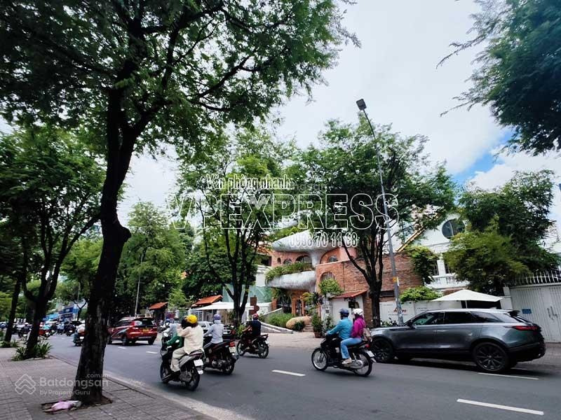 Bán nhà bán ngay với giá đề xuất từ 180 tỷ có diện tích rộng 340.8m2 vị trí mặt tiền tọa lạc gần Quận 3, Hồ Chí Minh-01