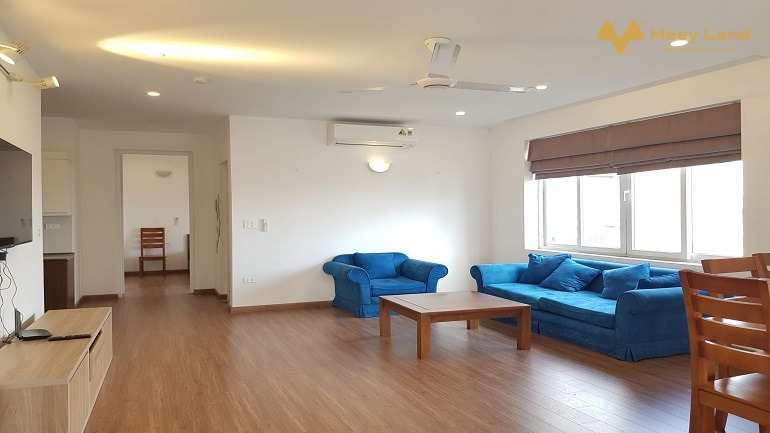 Cho thuê căn hộ dịch vụ tại Quảng Khánh, Tây Hồ, 120m2, 3 phòng ngủ, sáng thoáng, đầy đủ nội thất, ban công-01