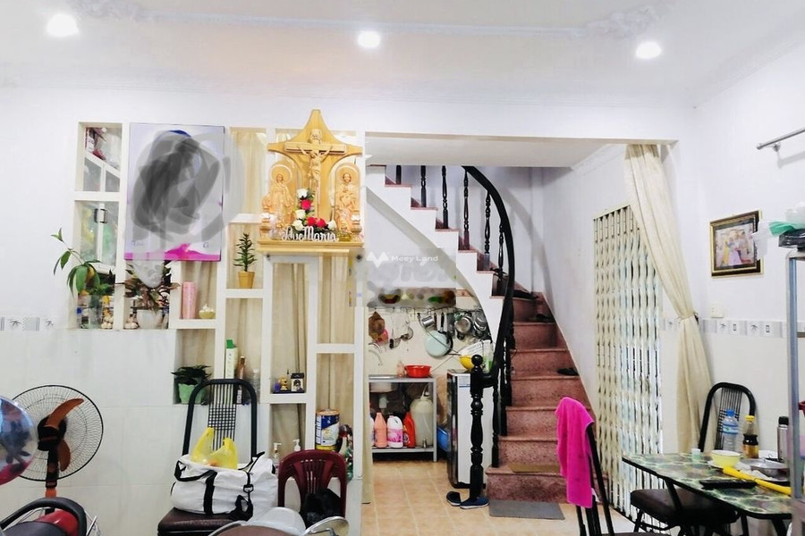 Nhà gồm 2 phòng ngủ bán nhà ở có diện tích 30m2 bán ngay với giá siêu rẻ từ 3.3 tỷ vị trí đẹp ở Nguyễn Thái Sơn, Phường 7-01