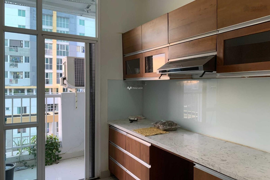 Hướng Nam, bán chung cư căn hộ này gồm Nội thất cơ bản vị trí hấp dẫn nằm ở Quận 7, Hồ Chí Minh bán ngay với giá chốt nhanh 2.8 tỷ-01