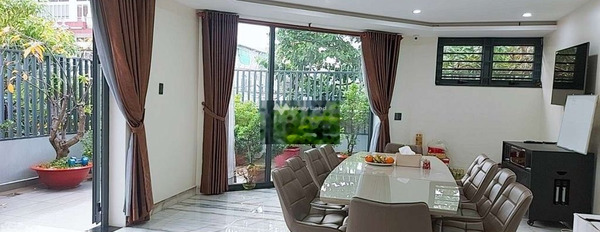 Diện tích quy ước 109m2, cho thuê nhà ở vị trí thuận lợi tọa lạc gần Phú Thạnh, Hồ Chí Minh, trong căn nhà này có 6 PN, 5 WC lh xem trực tiếp-02