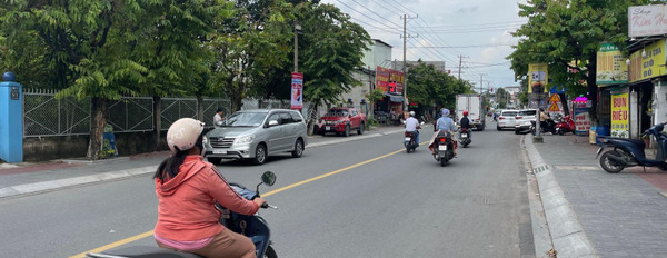 Cho thuê nhà tọa lạc ngay tại Trần Hưng Đạo, Dĩ An, giá thuê gốc 65 triệu/tháng với diện tích là 680m2-03