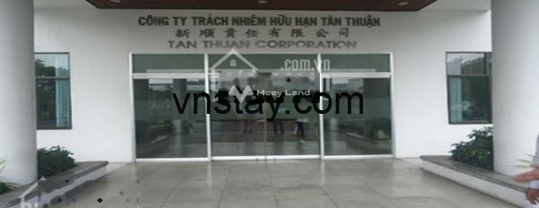 Vị trí đặt ngay ở Tân Thuận, Quận 7 cho thuê sàn văn phòng có diện tích gồm 520m2-02