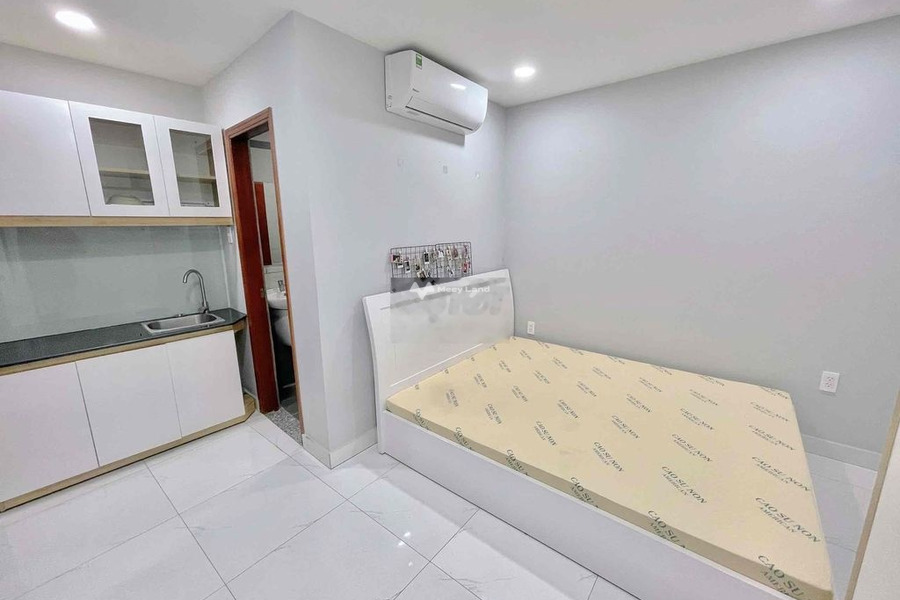 Cho thuê căn hộ tọa lạc tại Phường 8, Hồ Chí Minh giá thuê siêu mềm chỉ 4.5 triệu/tháng, trong căn này thì có 1 phòng ngủ, 1 WC cực kì sang trọng-01