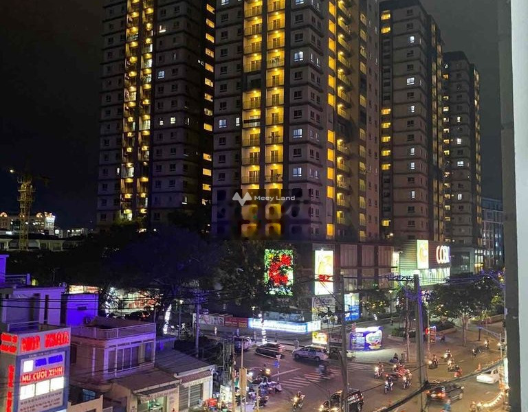 Giấy tờ đầy đủ, cho thuê căn hộ giá thuê cơ bản 4.5 triệu/tháng ngay tại Nguyễn Thị Thập, Phú Thuận có một diện tích là 20m2-01