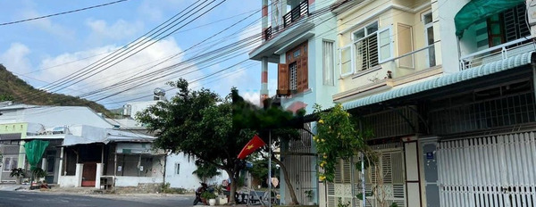 Ngay Nha Trang, Khánh Hòa bán đất 2.9 tỷ, hướng Tây Bắc có một diện tích sàn 81.9m2-03