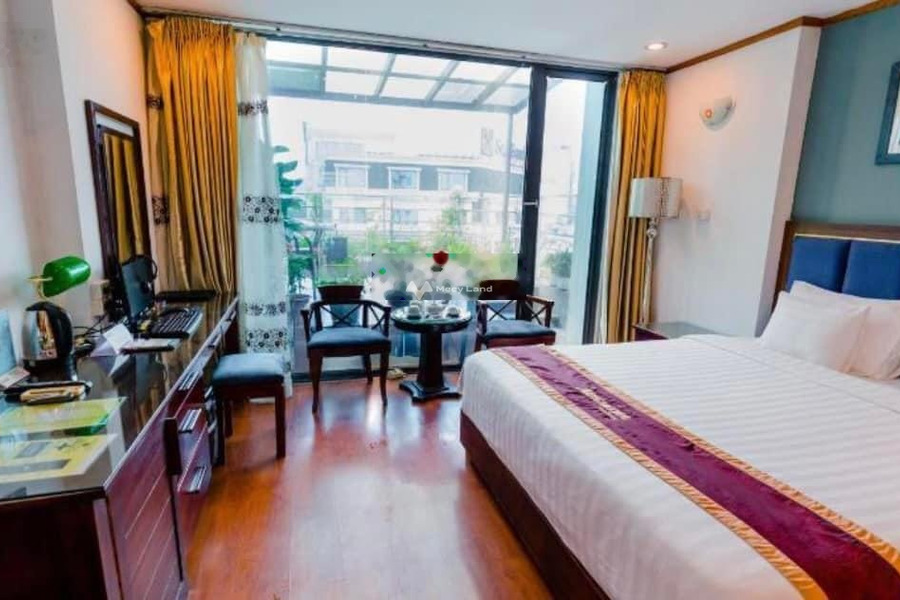 Nhà gồm 25 phòng ngủ bán nhà ở diện tích gồm 111m2 giá bán cạnh tranh 132 tỷ ở Phan Chu Trinh, Hoàn Kiếm-01