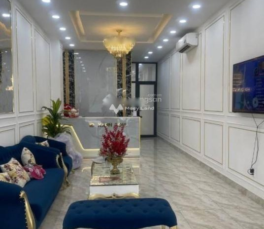 Cho thuê nhà ở diện tích thực khoảng 100m2 thuê ngay với giá sang tên 55 triệu/tháng vị trí đẹp tọa lạc tại Trần Minh Quyền, Quận 10