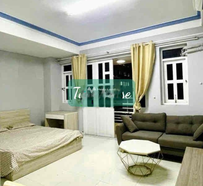 Cho thuê nhà có diện tích tiêu chuẩn 100m2 tọa lạc ở Phường 7, Hồ Chí Minh giá thuê mua liền từ 60 triệu/tháng, ngôi nhà bao gồm có 10 phòng ngủ, 6 WC-01