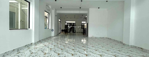 Tầng trệt Shophouse Đinh Thị Thi 7x22m kinh doanh giá 22 triệu -03