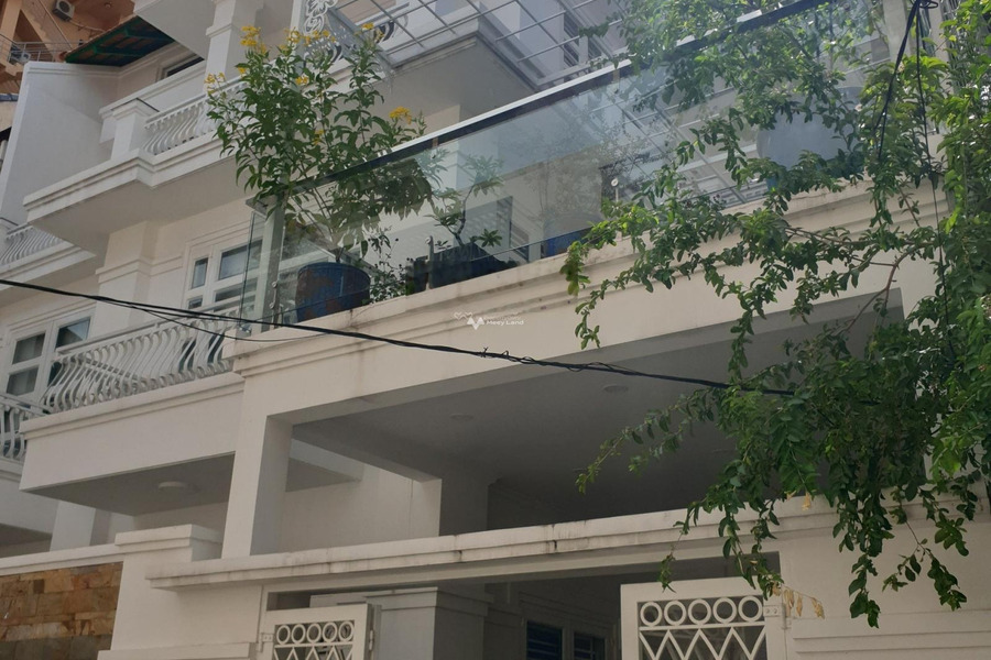 Nằm ở Đa Kao, Hồ Chí Minh, bán nhà, bán ngay với giá chốt nhanh 65 tỷ có diện tích chung là 180m2, ngôi nhà này gồm 5 PN liên hệ ngay để được tư vấn-01