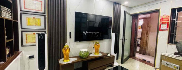 Nhà gồm 2 PN bán nhà bán ngay với giá êm chỉ 2.85 tỷ diện tích chuẩn 22m2 vị trí cực kì thuận lợi ngay tại Minh Khai, Hà Nội-02