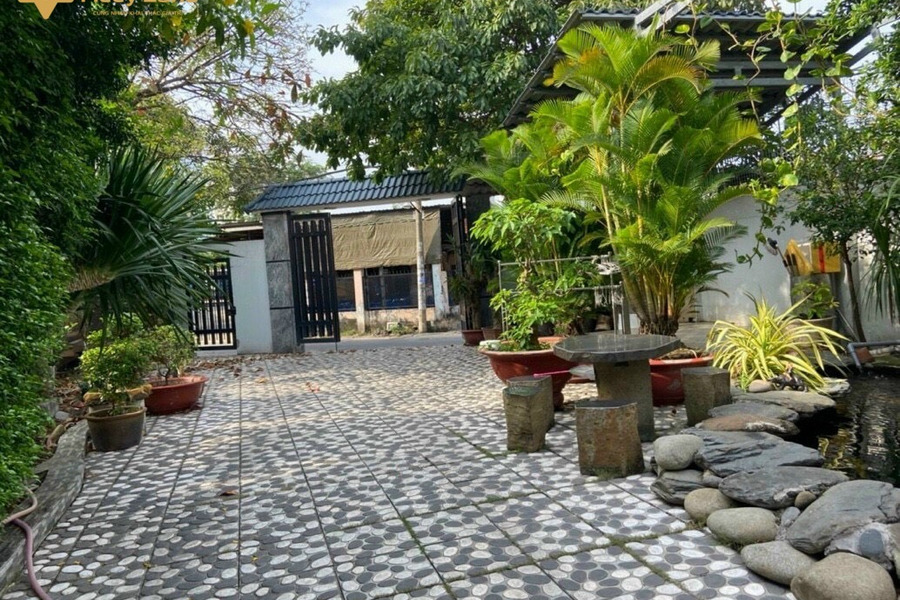 Bán nhà 1 trệt 2 lầu sân vườn mini, đường Linh Đông, diện tích 192m2, giá 10,5 tỷ-01