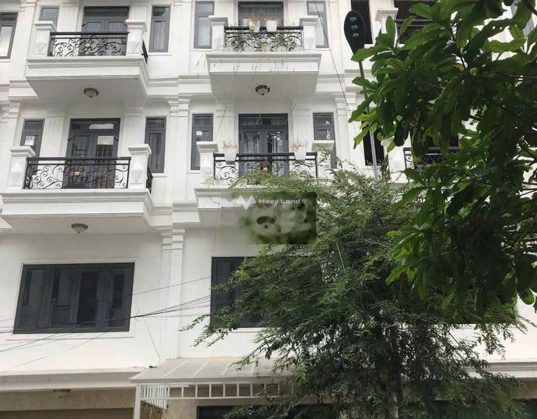 Trong căn nhà này có 4 PN, cho thuê nhà, giá thuê cực rẻ 13 triệu/tháng có diện tích khoảng 52m2 vị trí ngay trên Quận 12, Hồ Chí Minh-01