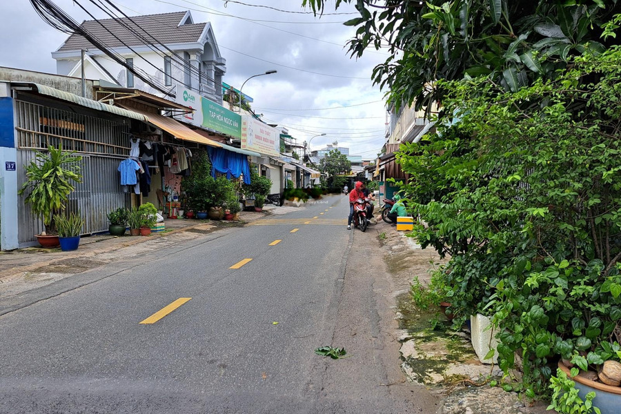 Vị trí đẹp nằm ngay Đường 385, Tăng Nhơn Phú A bán nhà giá bán cực sốc từ 4.5 tỷ diện tích khoảng 55m2 liên hệ chính chủ.-01