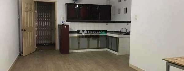Tổng quan căn hộ này gồm 2 phòng ngủ, bán chung cư vị trí đặt tại trung tâm Đường Số 5, Bình Tân, trong căn hộ có 2 PN, 2 WC bãi đậu xe rộng-03
