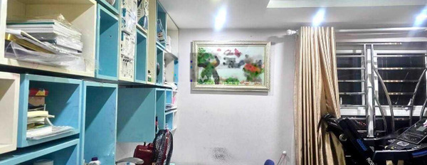 Ở Quang Trung, Hà Đông bán chung cư, hướng Tây - Nam, trong căn này thì gồm 2 phòng ngủ, 2 WC hỗ trợ mọi thủ tục miễn phí-02