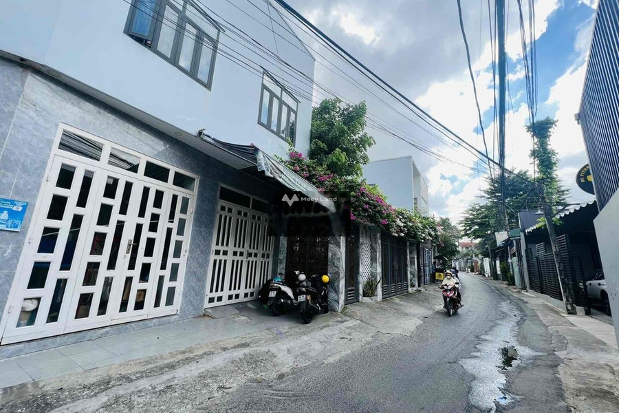 Bán nhà vị trí thuận lợi tọa lạc ngay trên Biên Hòa, Đồng Nai bán ngay với giá êm 3.8 tỷ diện tích gồm 100m2 căn nhà có tất cả 2 PN-01