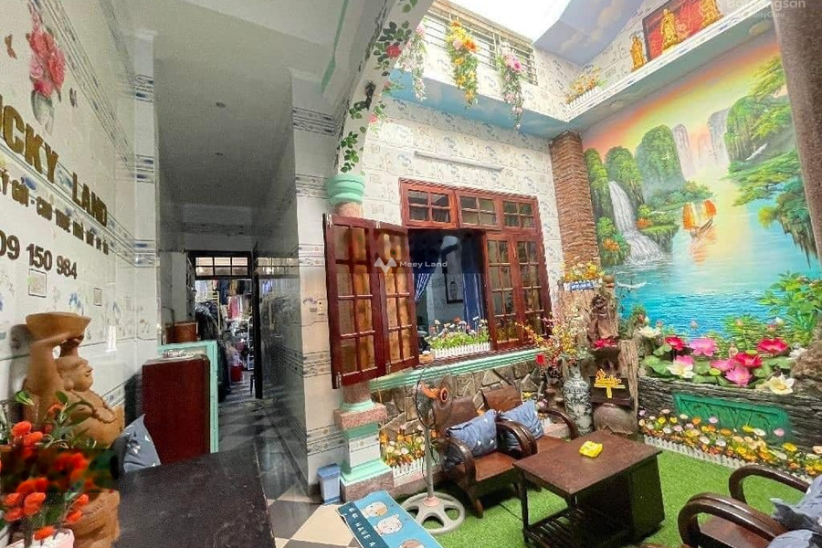 Nhà gồm 2 PN bán nhà bán ngay với giá cực rẻ từ 5.9 tỷ diện tích khoảng 125m2 vị trí đặt tọa lạc ngay trên Nguyễn Lương Bằng, Liên Chiểu-01